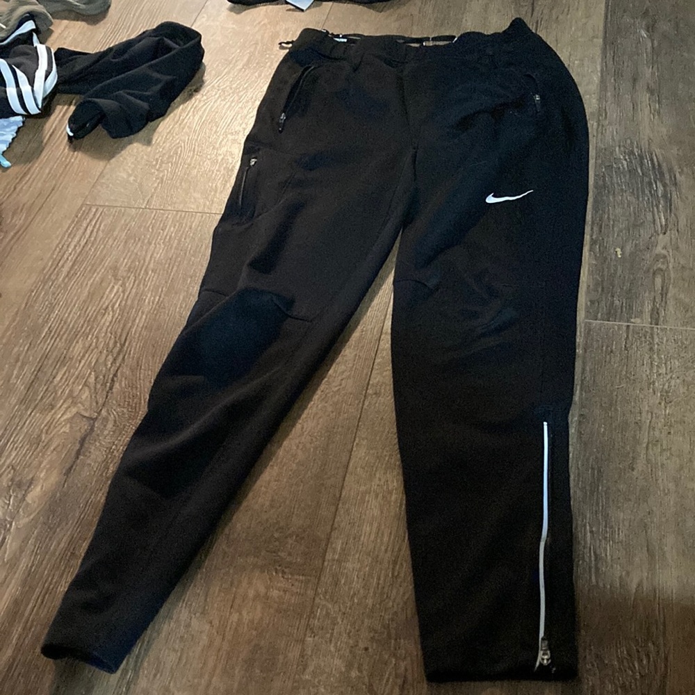 nike joggers